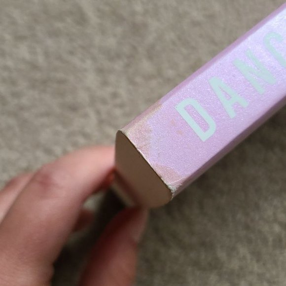 4/$25 Dance, Stand, Run by Jess Connolly - Paperback - Picture 4 of 6